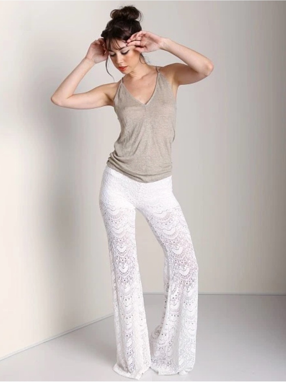 NWT Nightcap Clothing Spanish Lace Fan White Stretch Flare Pants 4/L - Picture 4 of 7